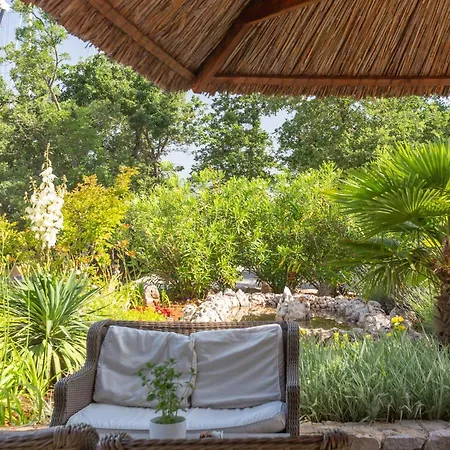 Fisherman's Glamping Village Luxe tent