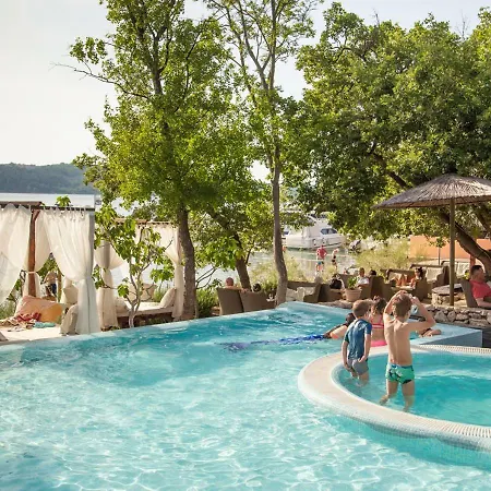 Fisherman's Glamping Village Luxury tent 4*