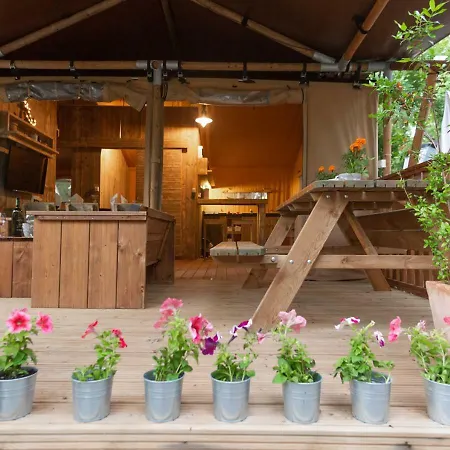 Fisherman's Glamping Village Luxe tent