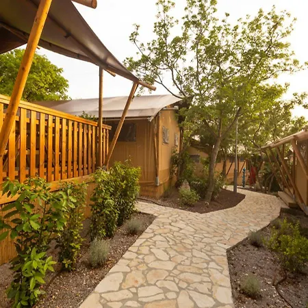 Fisherman's Glamping Village Luxe tent 4*