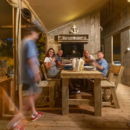 Luxury tent Fisherman's Glamping Village 4*