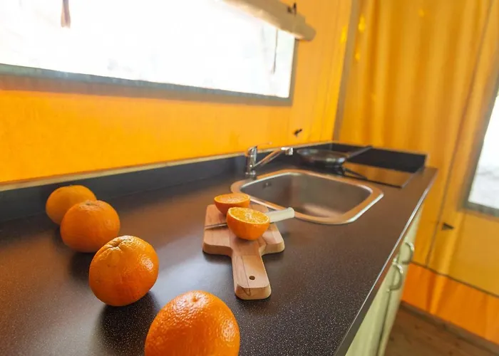 Fisherman's Glamping Village Lüks kamp alanı 4*