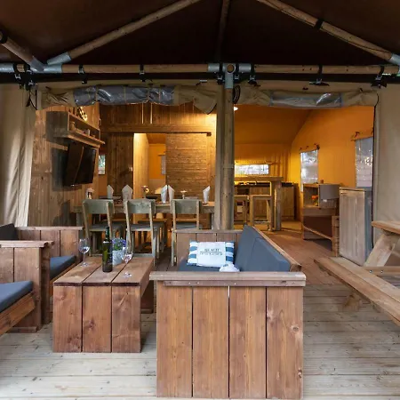Tente de luxe Fisherman's Glamping Village 4*