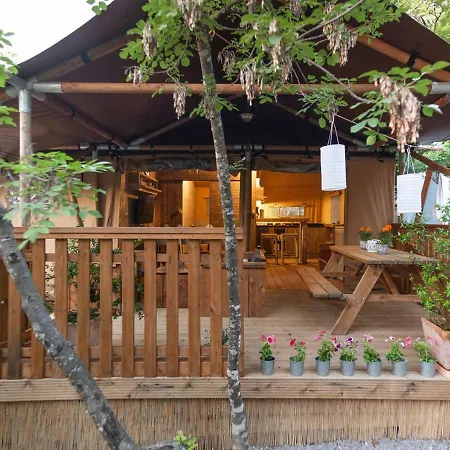 Fisherman's Glamping Village 4* Klimno