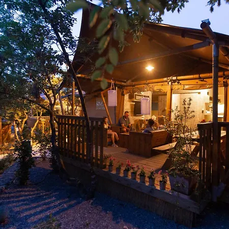 Fisherman's Glamping Village 4*