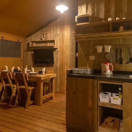 Fisherman's Glamping Village 4*