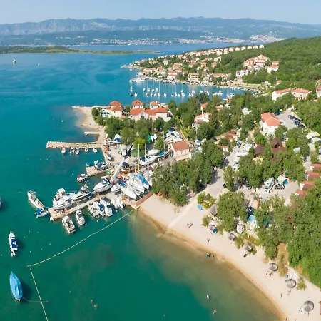 Fisherman's Glamping Village