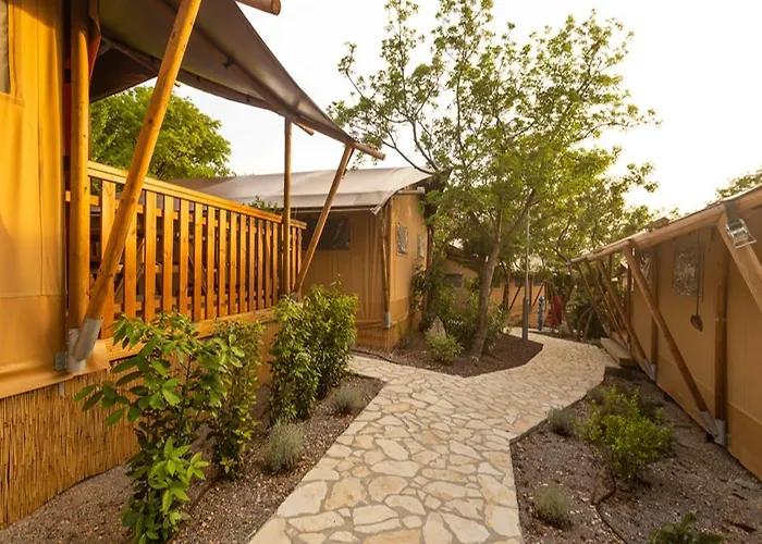 Fisherman's Glamping Village Luxury tent 4*