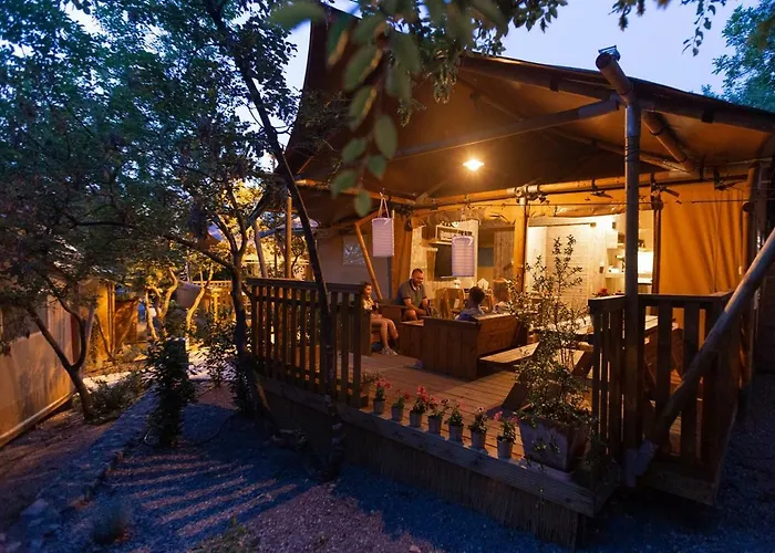 Fisherman's Glamping Village 4*